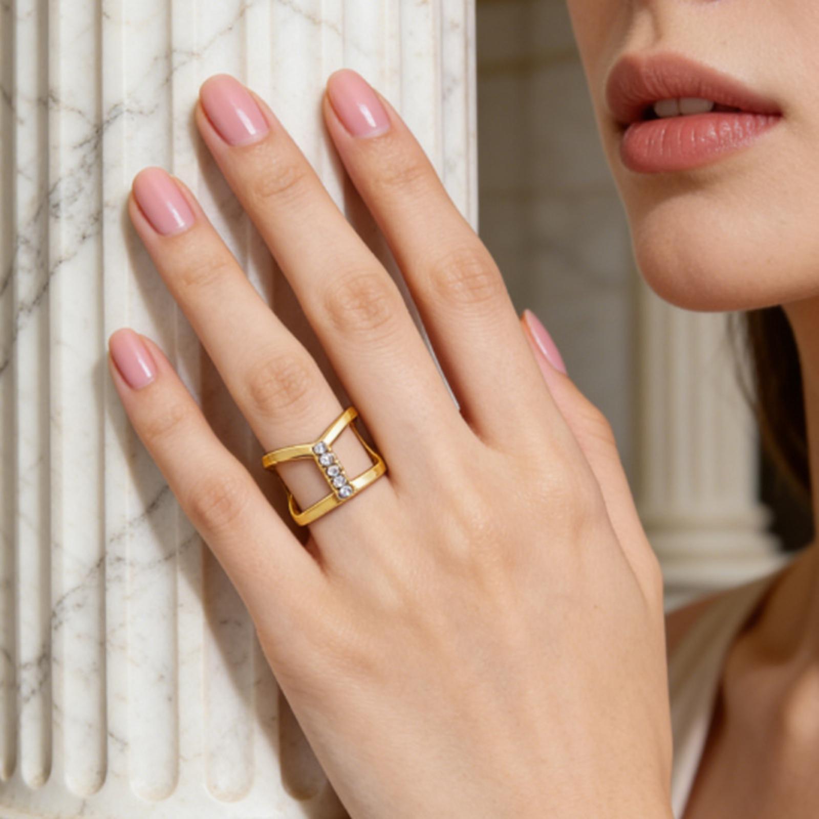 

Stylish And Sophisticated Openwork Geometric Ring One Size