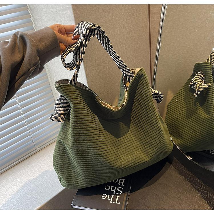 IELGY Large-Capacity All-Match High-End Feeling One-Shoulder Messenger Bag Commuter Fashion Tote Bag