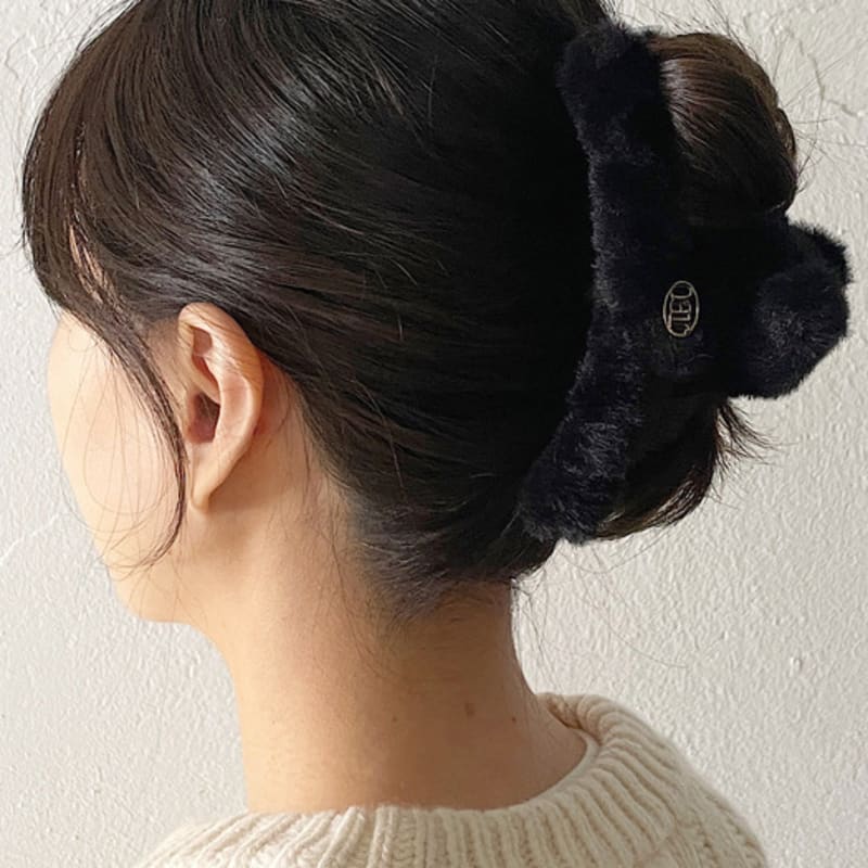 

oar Fur Hair Barrette [Black] Black