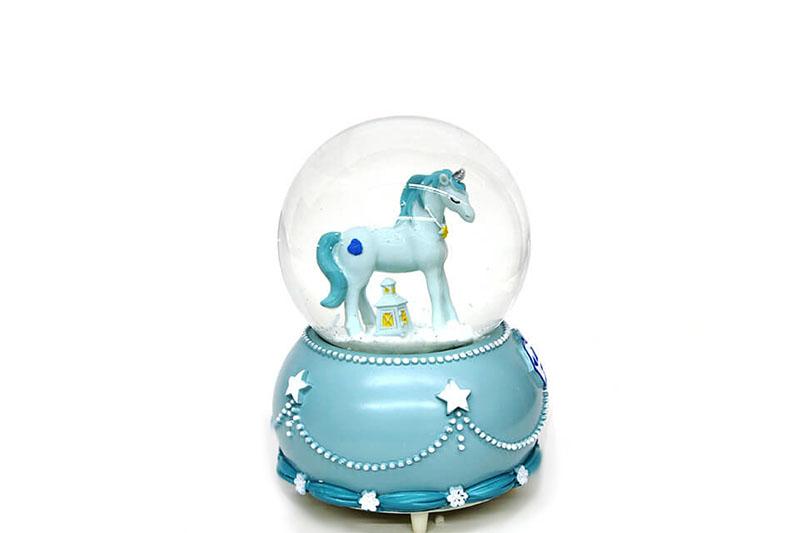 

Снежный шар Единорог