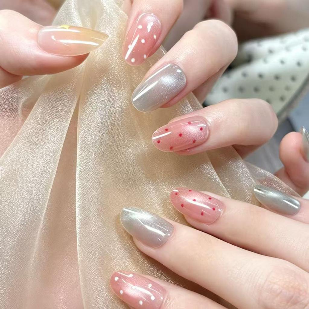 Energetic Girl Polka Dot Lemon Yellow Star Nail Stickers – Short Cartoon Style Wearable Nails
