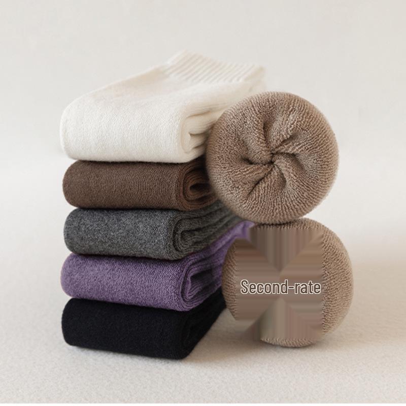 Women's Fleece-Lined Mid-Calf Socks: Thick, Terry Loop, Warm, Cold-Resistant, Perfect for Autumn and Winter.