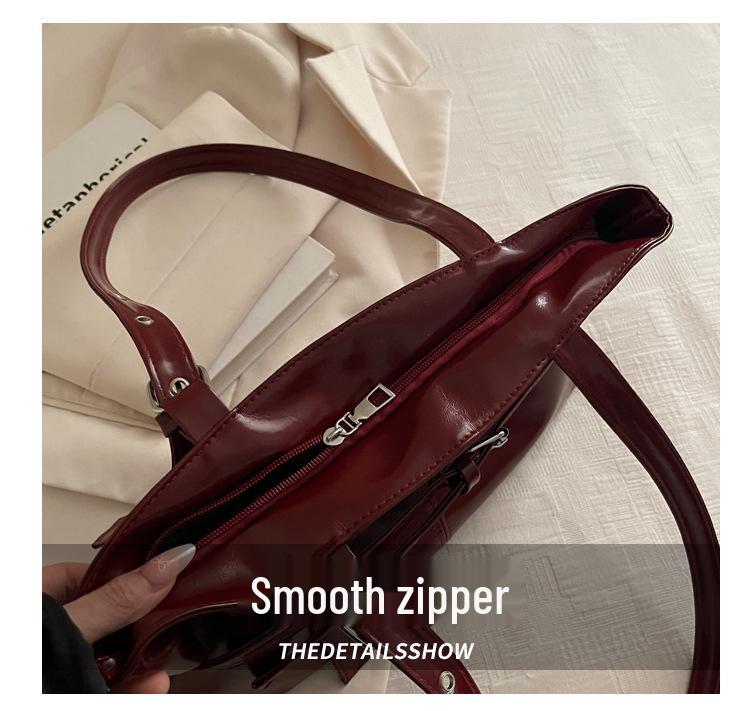 Korean-Style Underarm Tote Bag - Large Capacity, Versatile Design for Autumn/Winter 