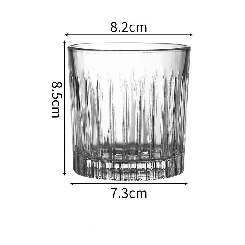 Gestreiftes, schlichtes, transparentes Kristallglas, Whiskyglas, Saftglas, Wasserglas