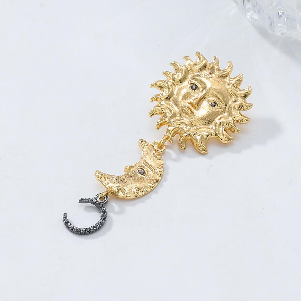 Artistic Sun And Moon Dangle Earrings Zinc Alloy Drop Earrings Sun Moon Ear Studs For Beach Vacation Party Outfit