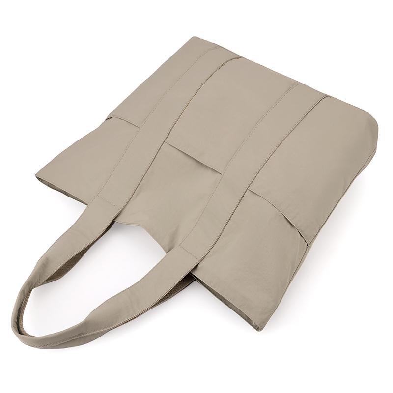 Women's Shoulder Bag Retro Large Capacity Commuter Tote Bag