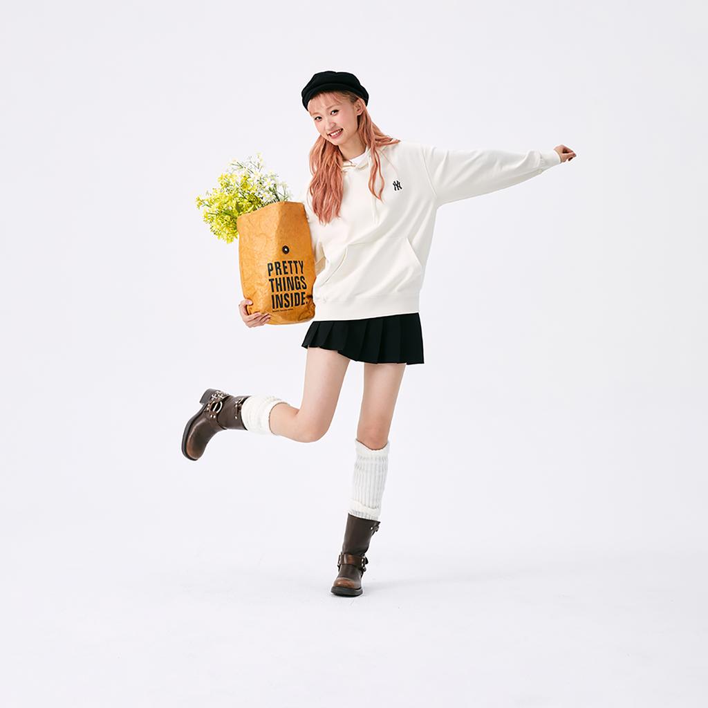 New MLB New York Yankees Basic Collection SS25 Sweatshirt Unisex Ivory 3AHDB0151-50CRS