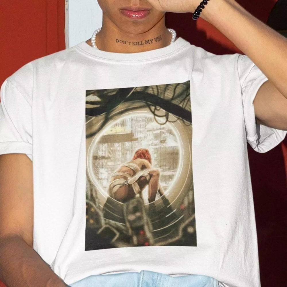 The Fifth Element Artwork Unisex Tshirt, The Fifth Element Leeloo Shirt, 90s Mov Unisex T-Shirt S