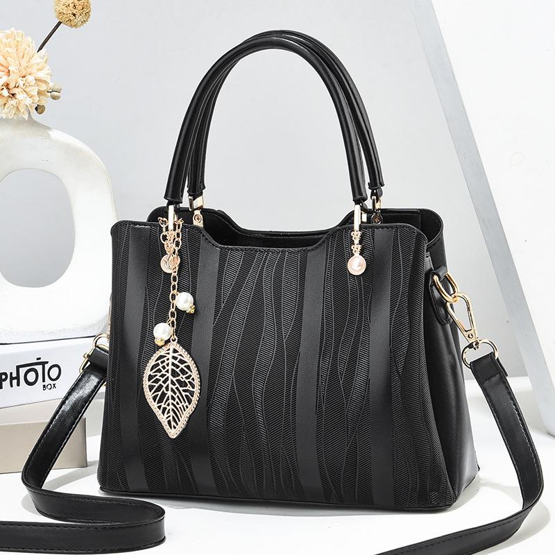 New Women Embossed Leather Shoulder Bag Large Capacity Crossbody Bag Fashion Handbag Shopping Tote Bags Women Handbags
