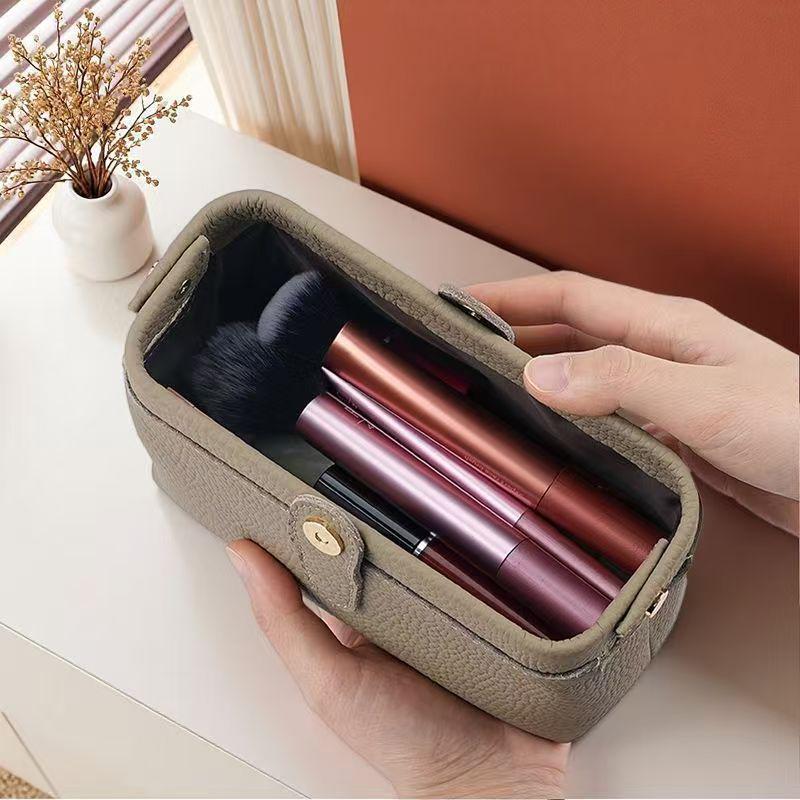 Multifunctional Genuine Leather Makeup & Mobile Clutch – New Style Cowhide Travel Toiletries Bag