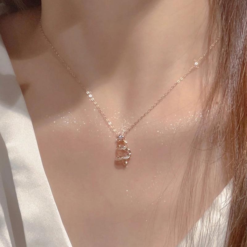 Full Rhinestone Christmas Tree Snowflake Pendant Necklace For Women Exquisite Zircon Star Sweater Collarbone Chain Jewelry
