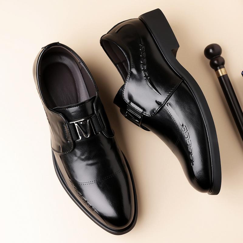 Scarpe da Uomo d'Affari Scarpe Brogues da Uomo in Pelle Verniciata Scarpe da Uomo Eleganti Mocassini a Punta Scarpe Mocassini da Uomo Taglie Forti per Uomo