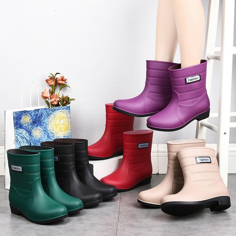 Female Fashion Casual Mid Tube Waterproof And Anti Slip Rain Shoes Rubber Shoes
