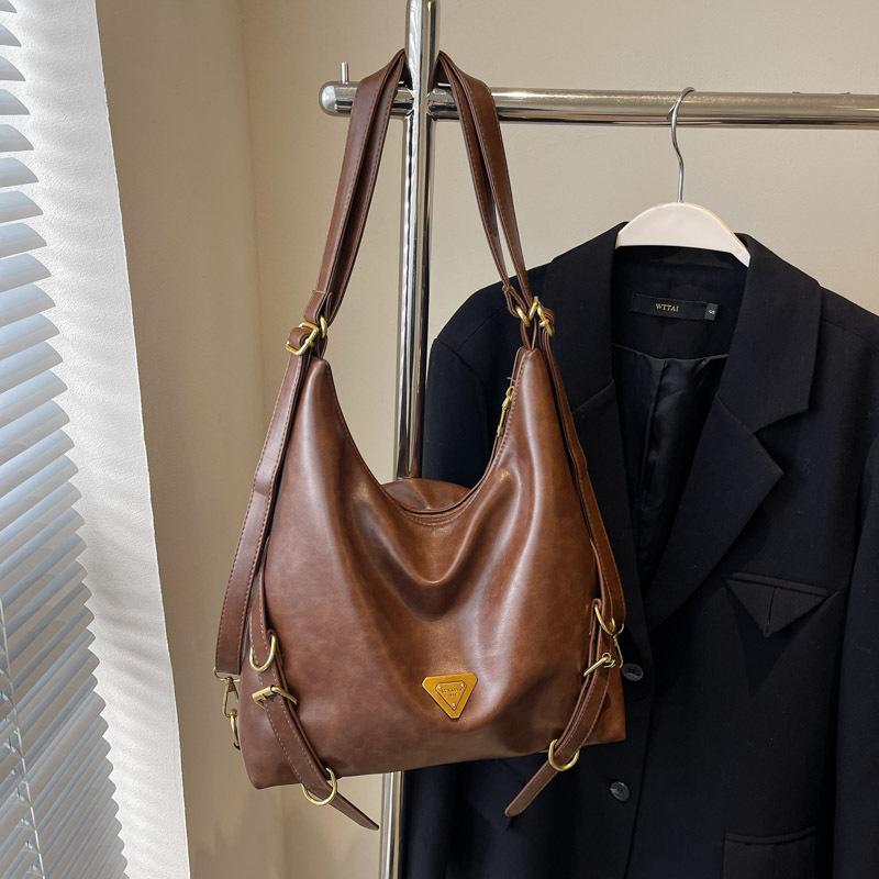 

Женская сумка-тоут 2025 новая зимняя большой вместимости высококлассный многофункциональный рюкзак студенческий рюкзак 32*12*34 коричневый