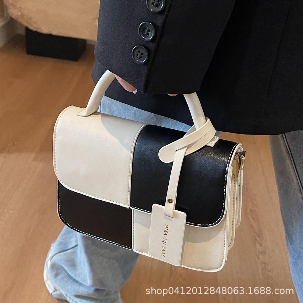 Niche Design Contrasting Color Splicing Portable Small Square Bag 2025 Winter New Texture Messenger Bag Fashionable Shoulder Bag Bag