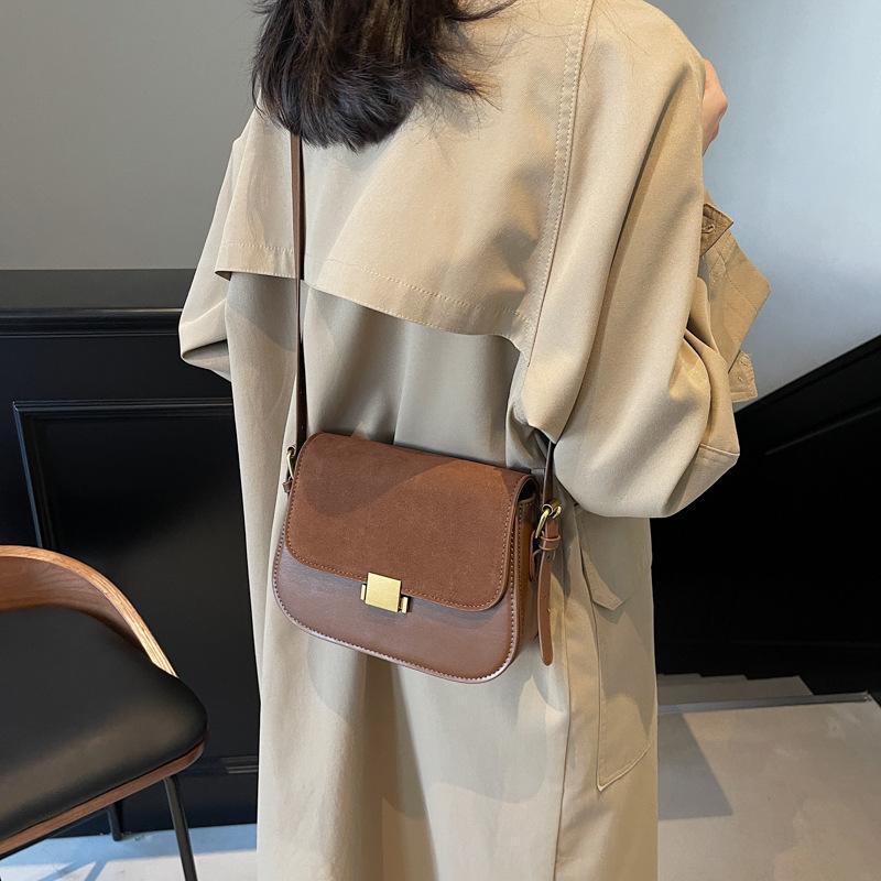 New Popular Bag Women 2025 New Retro Fashion High-end Single Shoulder Underarm Bag Red Crossbody Small Square Bag