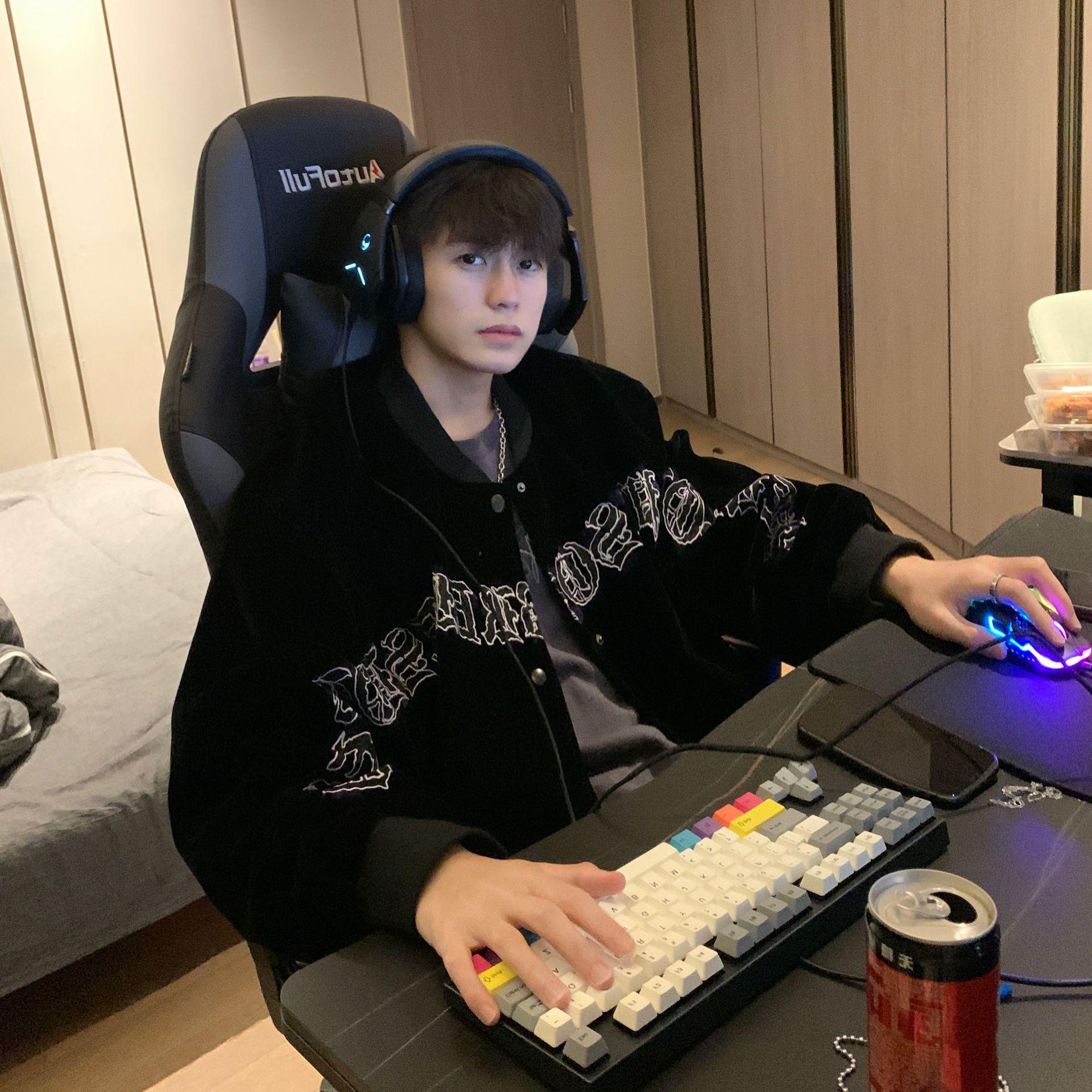 

Men s Oversized American Style Vintage Baseball Jacket for Spring & Autumn XL сірий колір