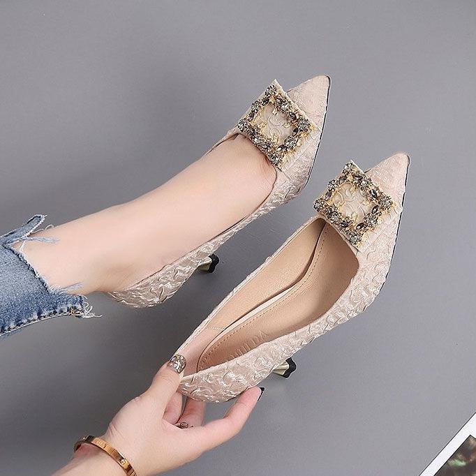 

Design sense of explosion temperament thin heel single shoes women s 2025 autumn new French elegant banquet pointed high heels women 35