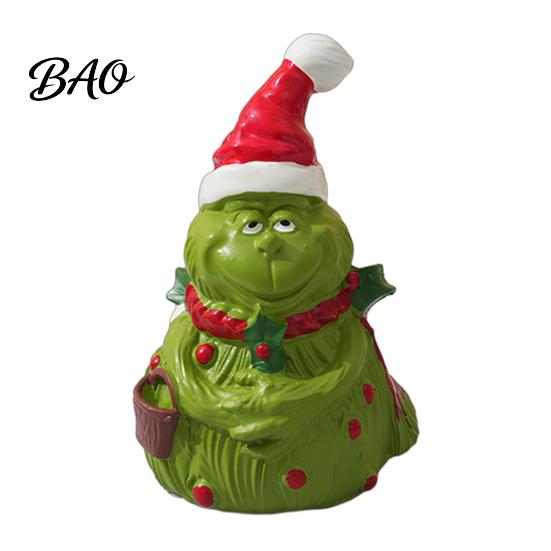 Decorative Resin Crafts Christmas Green Monsters Ornament with Santa Hat And Scarf, Frog Party Supplies Figurine for Home Decoration, Outdoor