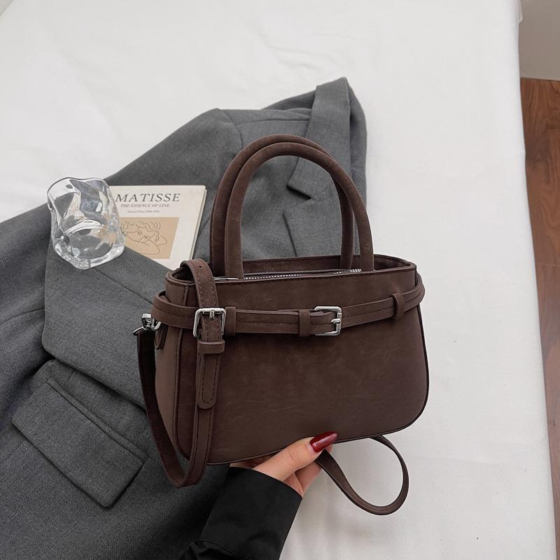 

Winter niche fashionable exquisite shoulder bag commuter messenger bag portable small square bag