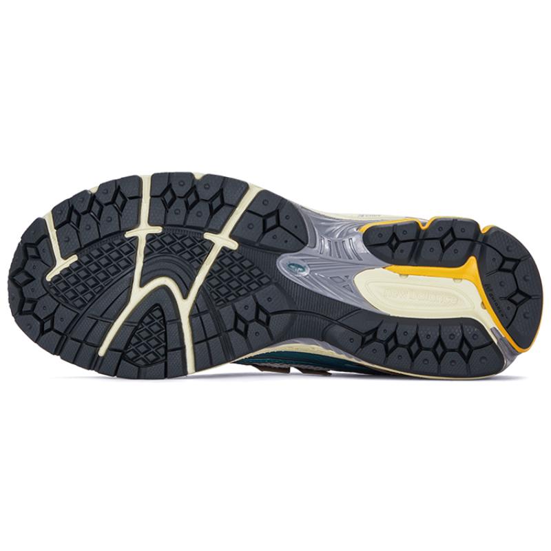 New Balance 1906R New Spruce Sneakers M1906RRC