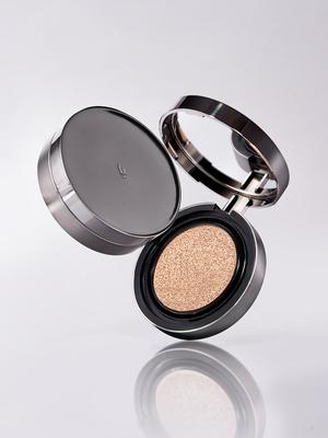 HeVVy Makeup Gliming Skin V Cushion  Skin Fit  Refill Included 