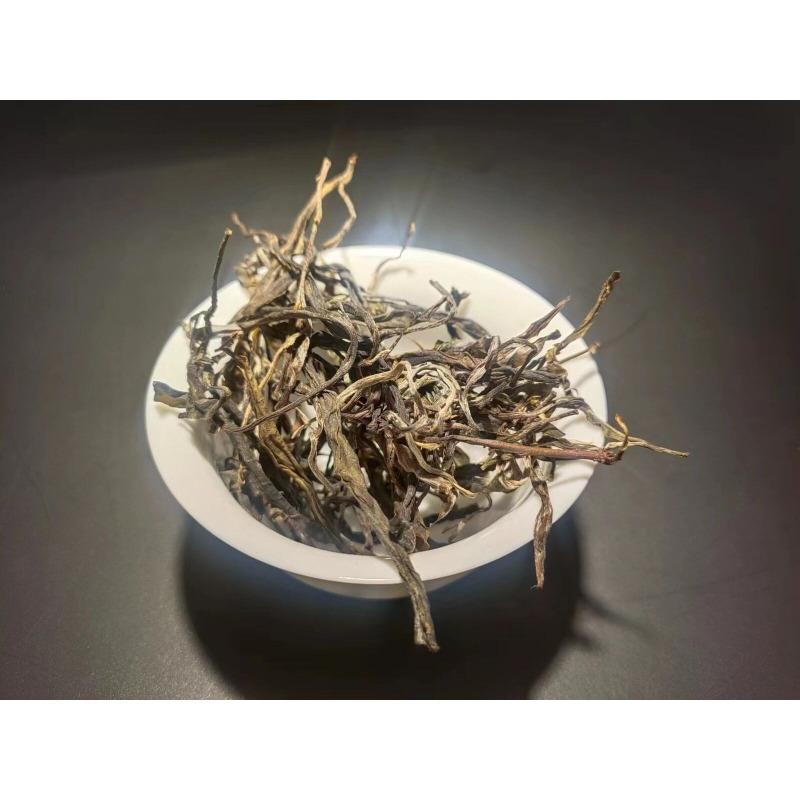 Yunnan Tee Nannuo Berg Pema Alter Baum Erster Frühling Pu'er Rohtee 100g