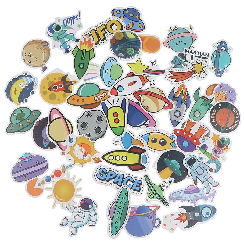 50 szt. Kreskówkowe naklejki z planetami kosmicznymi na laptopa, bagaż, gitarę, deskorolkę