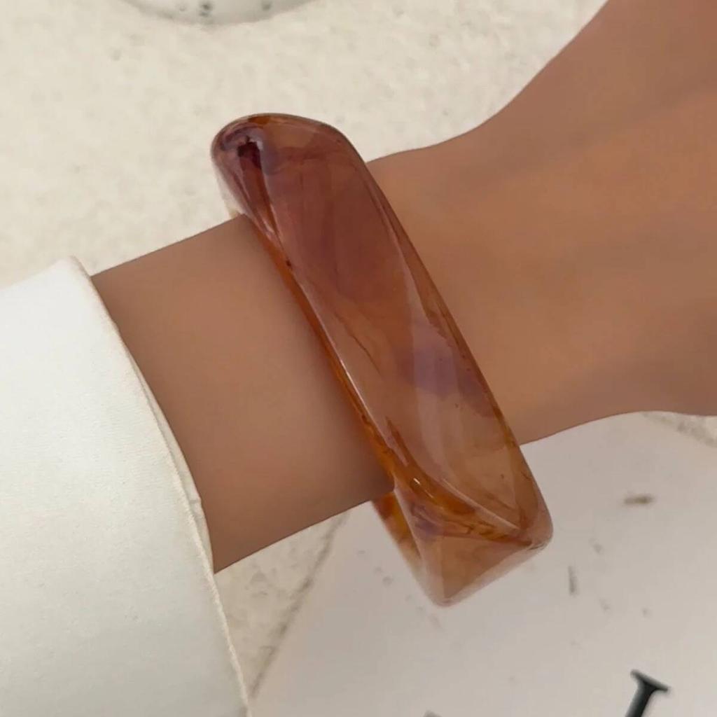 SHIXIN Trendy Chunky Resin Acrylic Wide Bangle Bracelet for Women Vintage Irregular Metal Stackable Cuff Bracelet Party Jewelry