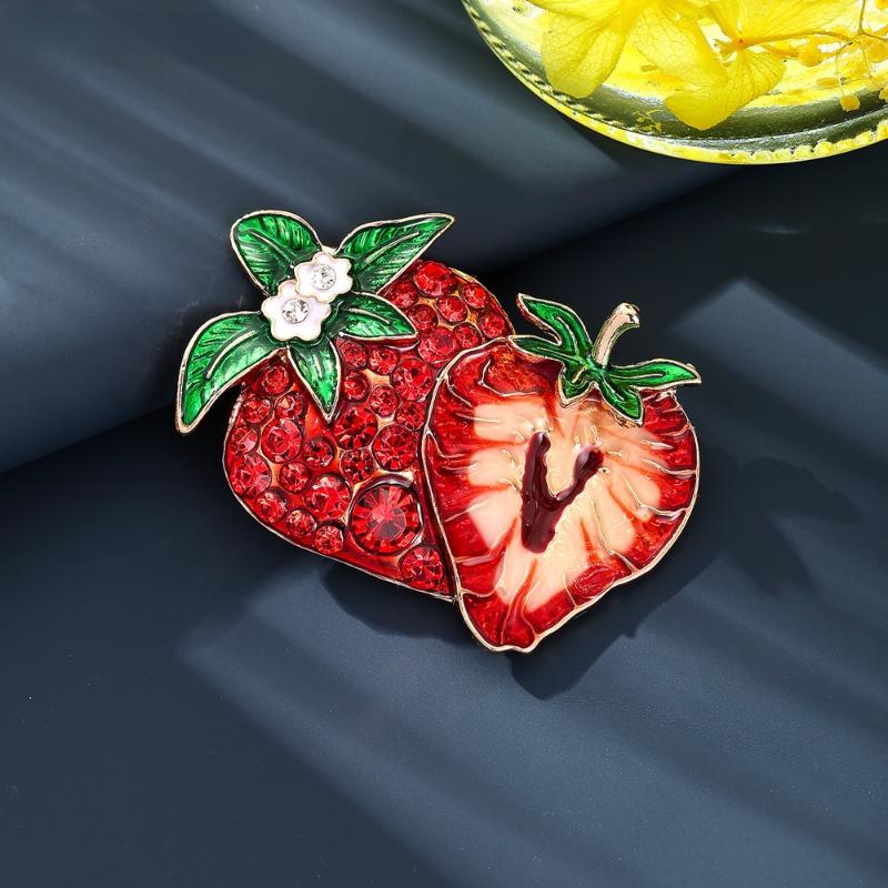 1Pcs Unisex Enamel Fruits Plants Party Office Clothes Brooch Pins Pretty Shining Strawberry Brooches For Women Gifts