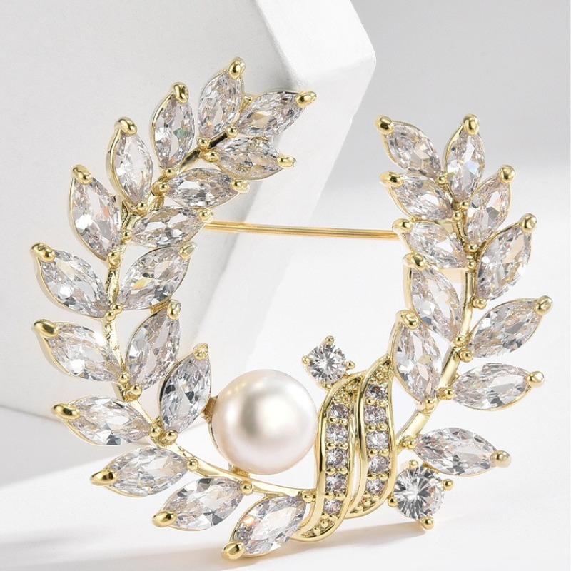 1Pc Delicate Pearl Flower Wreath Brooch for Women Fashion Rhinestone Brooches Pins Jewelry Trendy Accessories Party Gifts