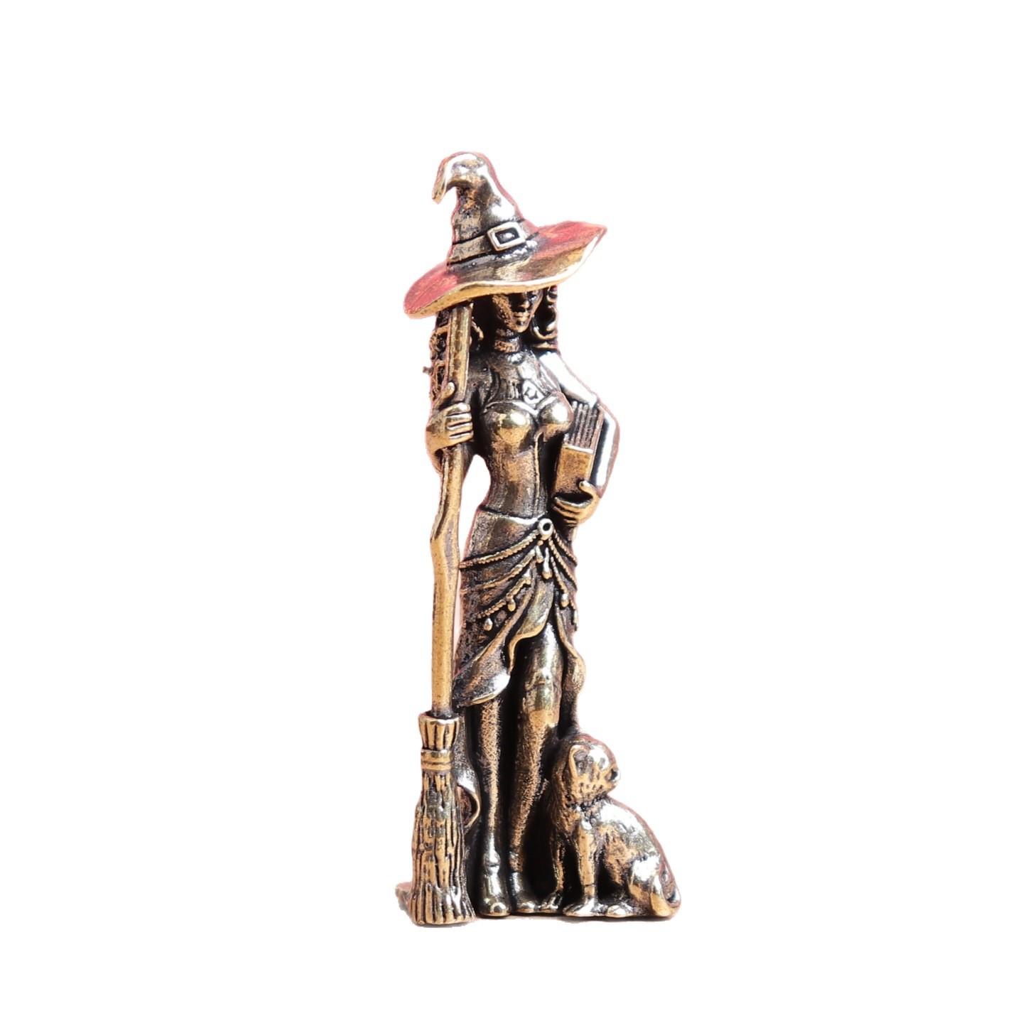

1Pc Pure Brass Witch European Wizard Retro Solid Old Object Home Decoration Desktop Tea Pet Handicraft Copper Ornament