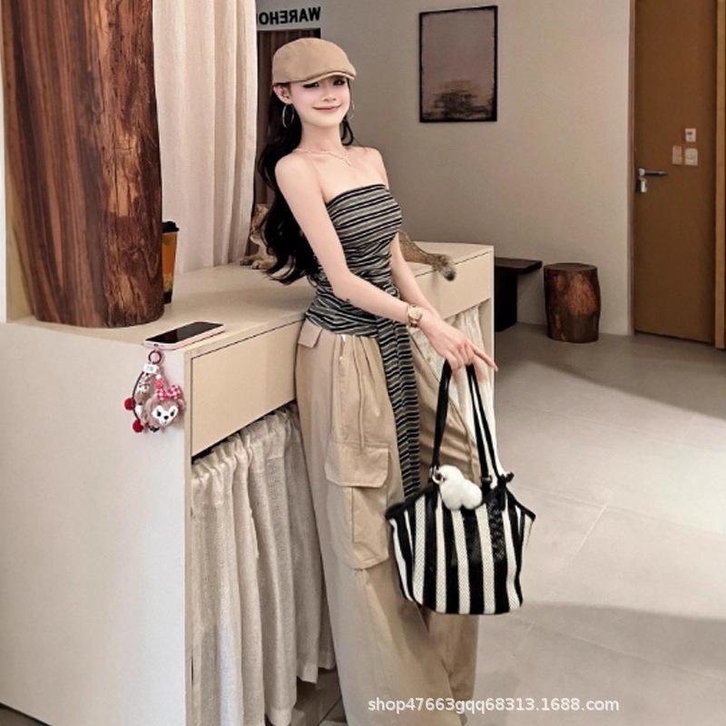 French retro contrasting striped tube top, sling vest for women's summer wear, slim-fitting off-the-shoulder waist strap, sleeveless top