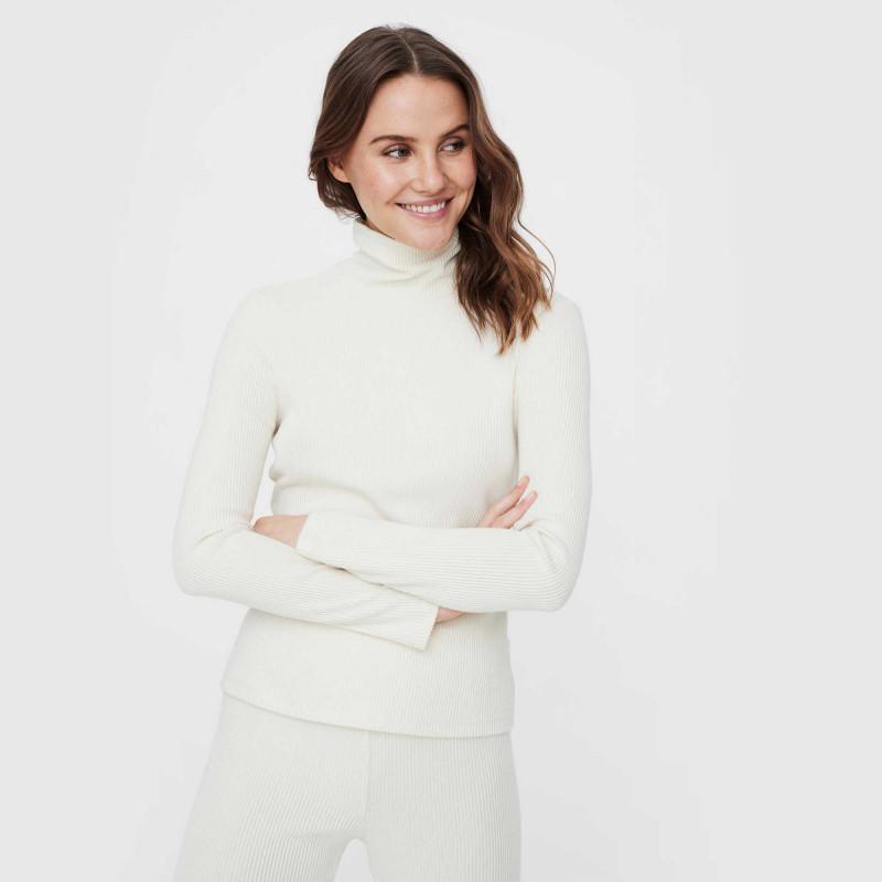 

Женский топ Fannie стандартного кроя с воротником-трубой и длинными рукавами VERO MODA