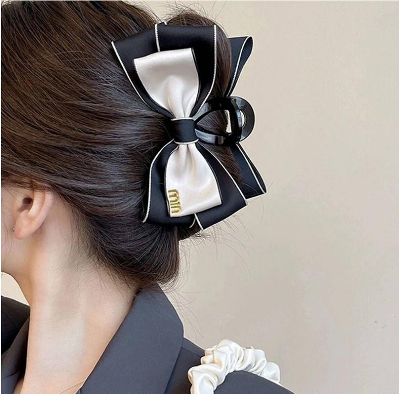 Luxusní seersuckerová mašle do vlasů pro ženy