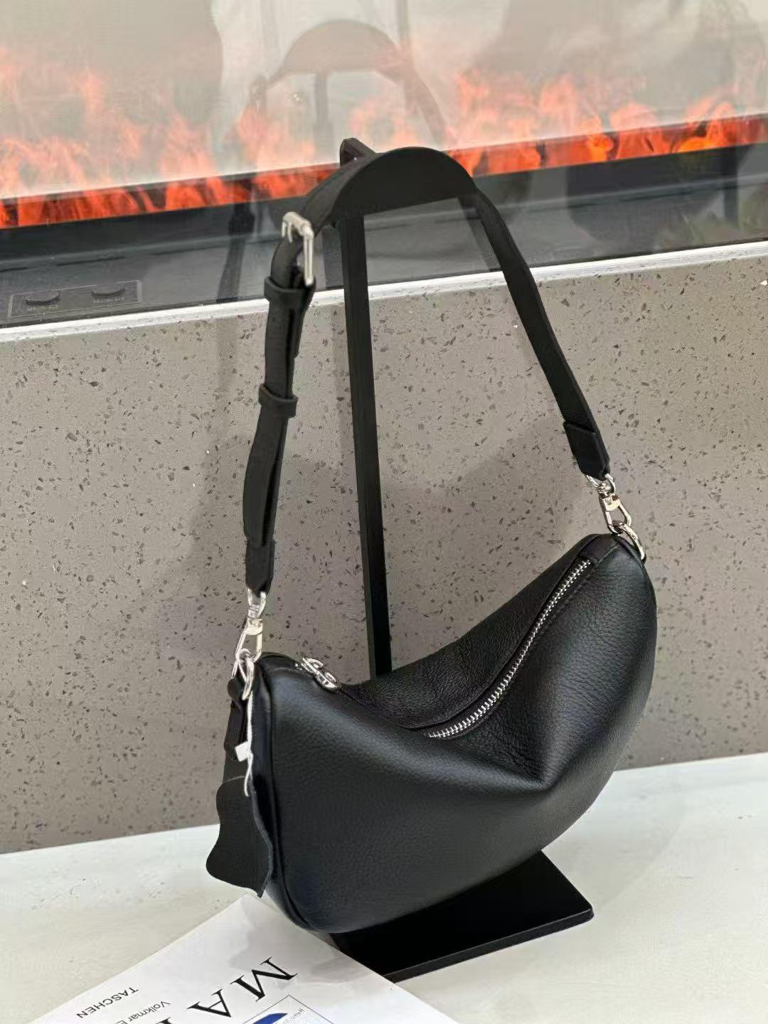 

2025 New Moon Women s Genuine Leather Shoulder Bag - Versatile Top Layer Cowhide Casual Underarm Style 23cm length, 8cm base width, 13cm height чёрный