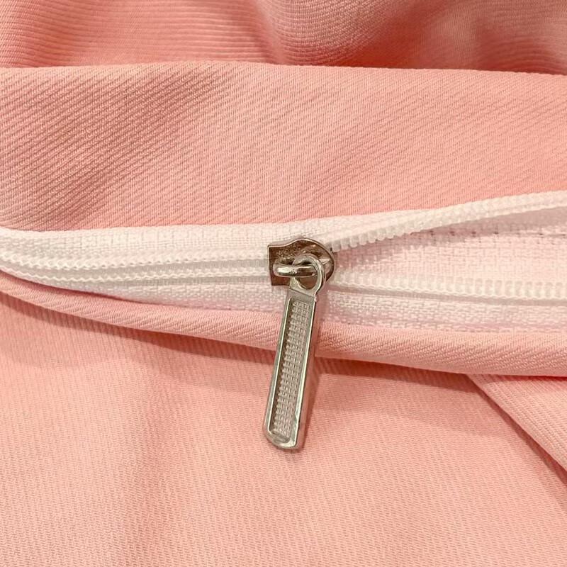 Youmeng Jiaju 80-Count Embroidered 4-Piece Bedding Set