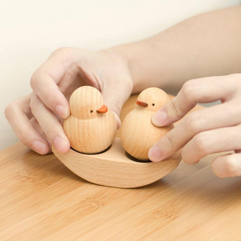 Funny Duck Gift Mini Duck Desktops Decorations 2Pcs Wood Ornament Set Couple Small Statue Decorations