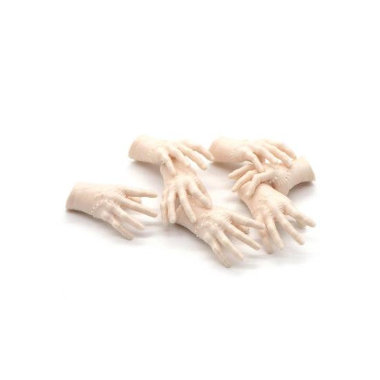Broken Hand Halloween Prop Realistic Fake Human Hand Prank Toy for Stage Haunted House Halloween Party Accessory