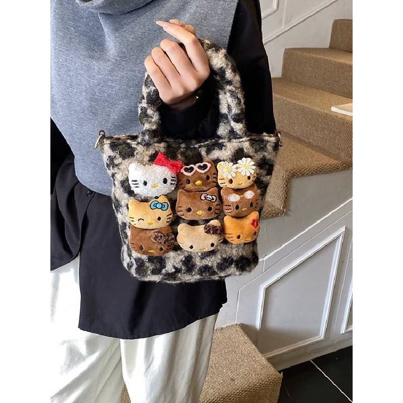 Borsa a Spalla Cartone Animato Hello Kitty in Materiale Peluche per Uso Quotidiano e Outfit Casual
