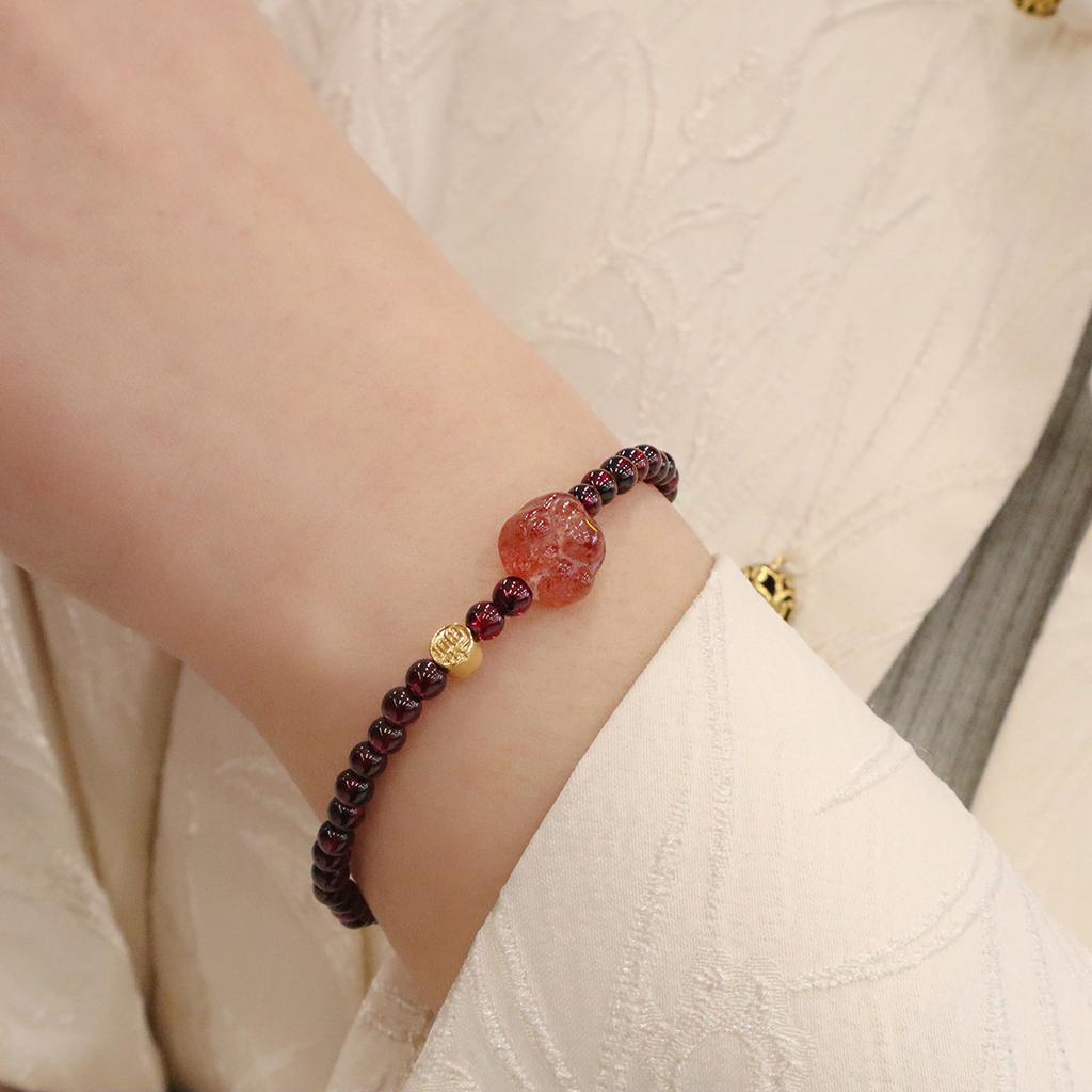 Natural Garnet Bracelet Strawberry Crystal Bangles Women Fashion Jewelry Accessories Gift