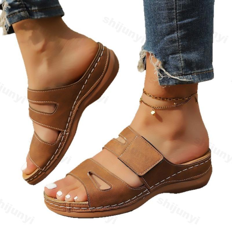 Módní dámské pantofle 2025 Léto Sandály s otevřenou špičkou PU Silný podpatek Platforma Plážové boty Protiskluzová podrážka Evropské venkovní volnočasové pantofle