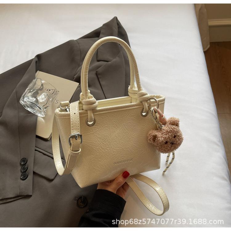 Popular Popular Bags Women's Spring Summer Versatile 2025 New Korean Version Casual Messenger Bag Portable Bucket Bag