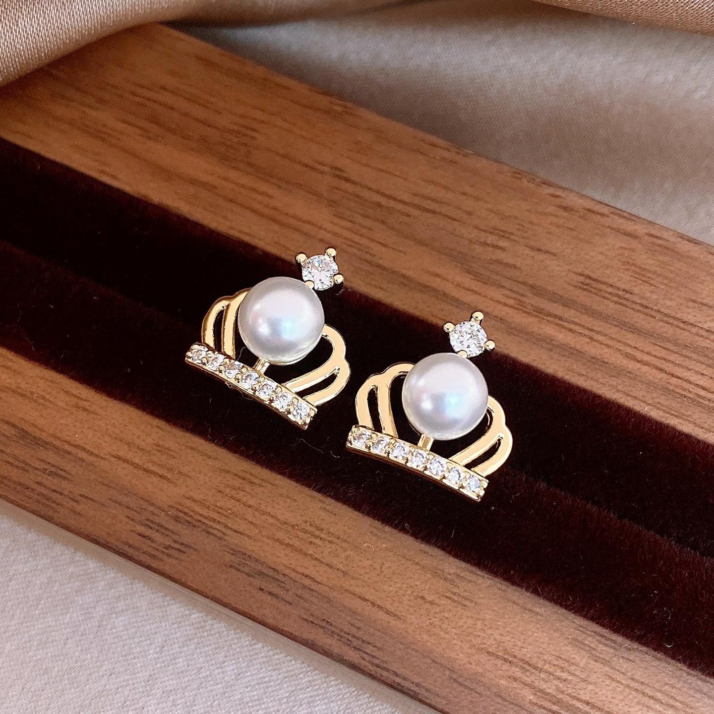 French zircon resin crown pearl stud earrings fashion earrings