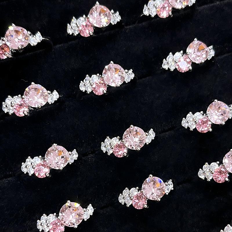 Light Luxury silver rings Fashion Commuter Style Pink Crystal Rings for women Party Wedding Romantic