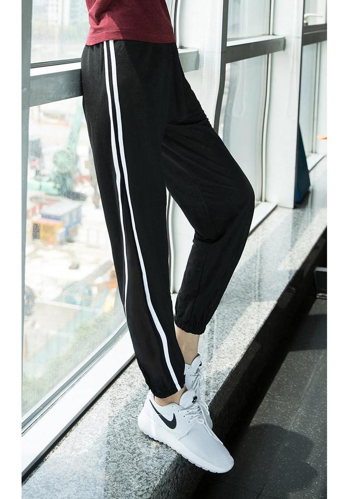 Women's Breathable Mesh Yoga Harem Pants - Quick-Drying, Loose Fit for Running and Casual Wear, Spring/Summer 2026 Collection.