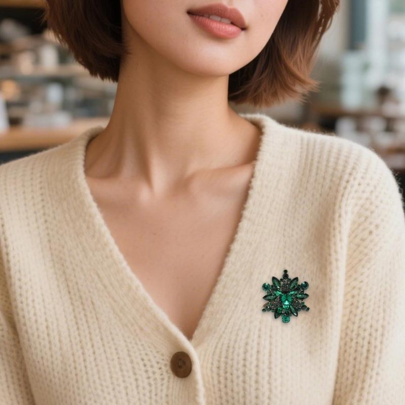 Crystals Flower Brooch For Women Elegant Party Wedding Accessories Portable Alloy Jewelry With Secure Clasp