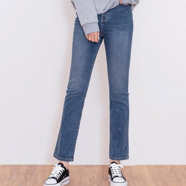 jeans for women Medium Blue high waist denim pants straight fit boot cut style waist hidden banding date outfits Korea fashion
