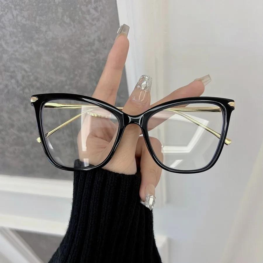 Fashion Luxurious Cat Eye Eyeglasses Frames Women Men Transparent Clear Brand Designer Optical Lovely Frame Oculos