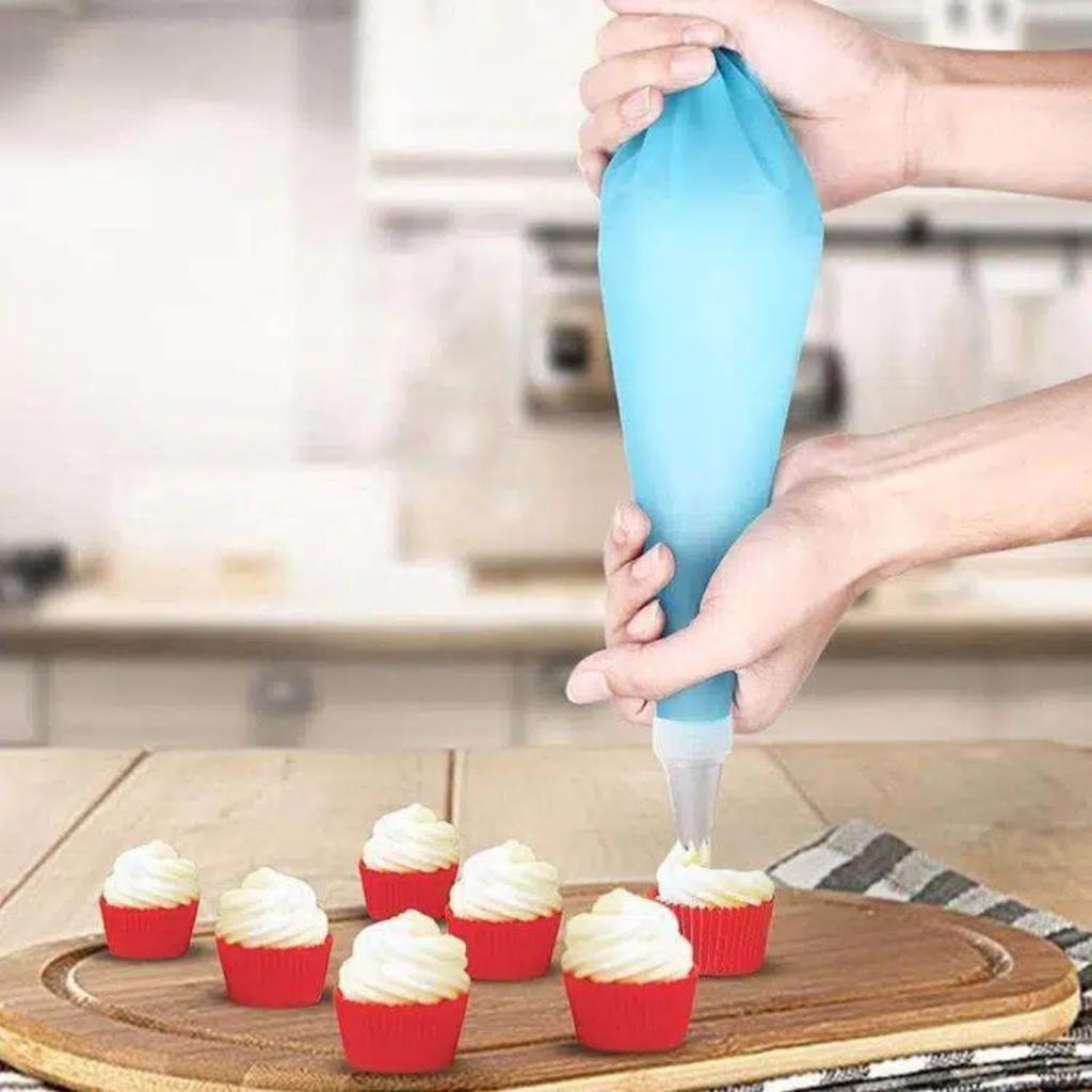 8Pcs/Set Reusable Silicone Piping Bag Stainless Steel Nozzles Diy Cake Cream Decorating Tips Kitchen Baking Accessories